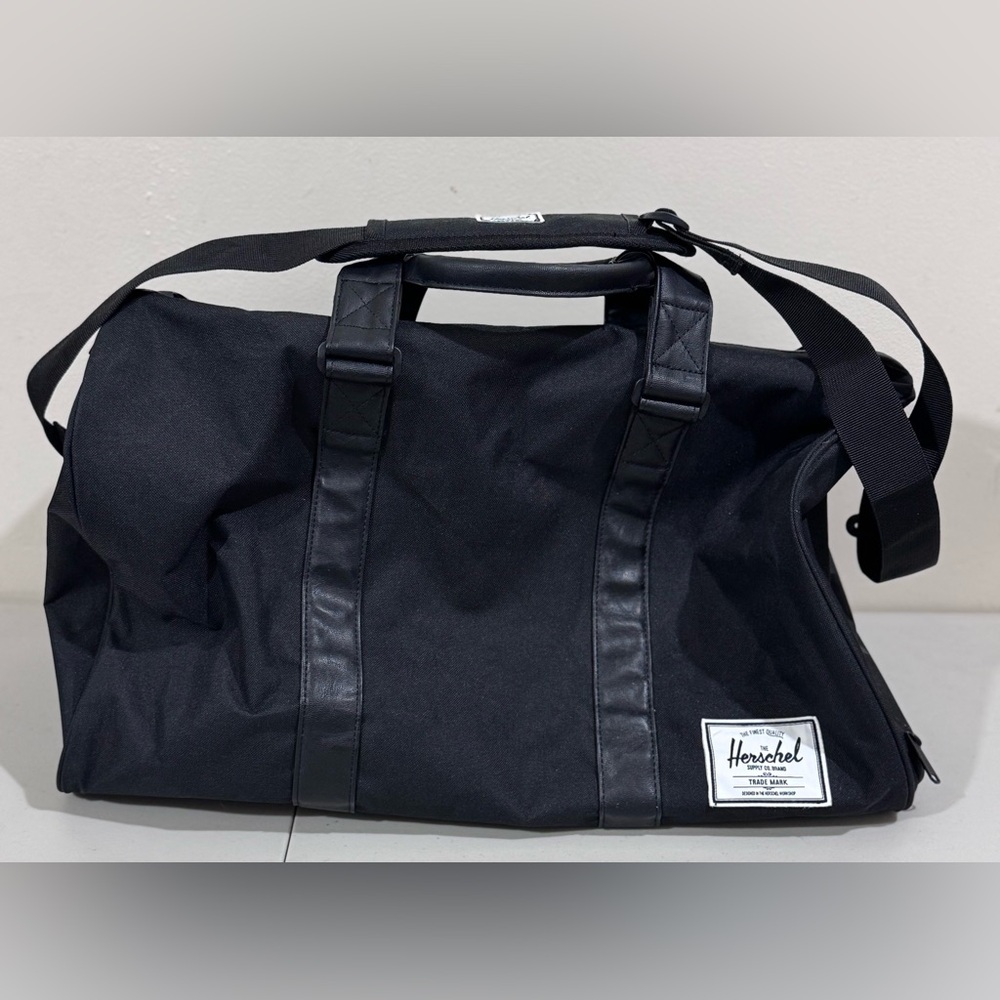 Herschel Supply Company Classic Black Duffel Bag